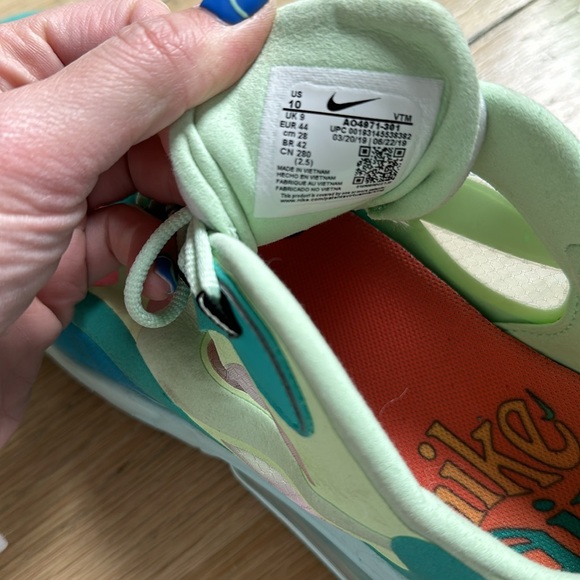 Nike shoes - Picture 6 of 7